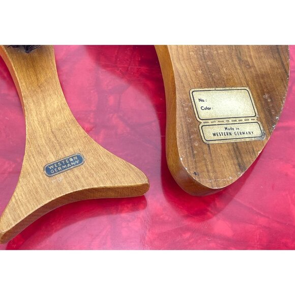 Vintage 1960s shoe brush, West Germany, wooden shoe shining brush, whale shaped - Picture 10 of 10